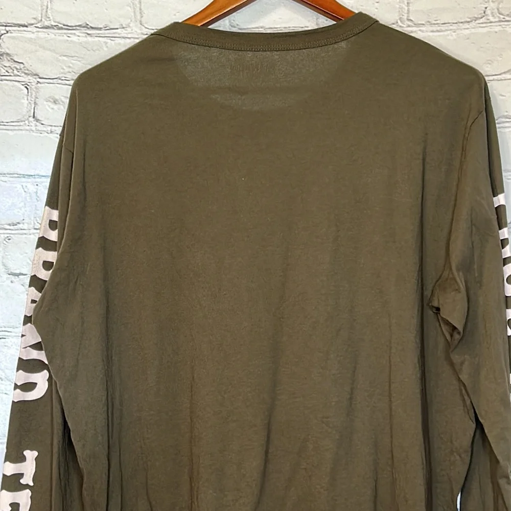 True Religion Hunter Green Long Sleeve T-Shirt Size XXL Excellent Condition